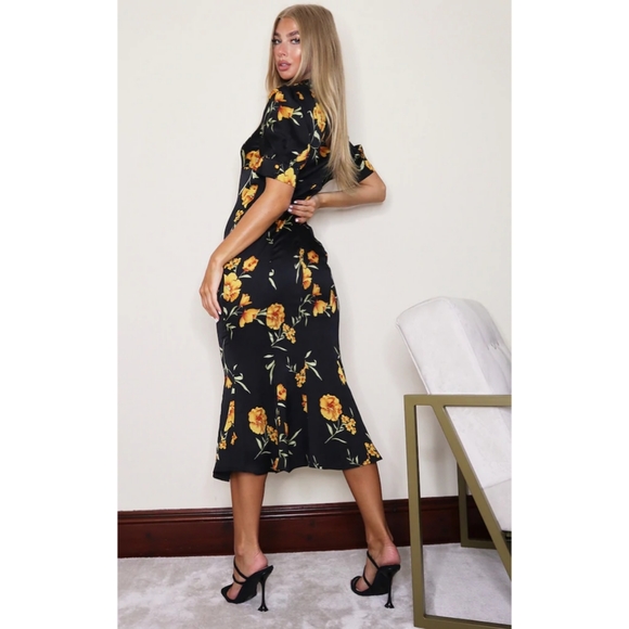 Black Floral Puff Sleeve Draped Neck Midi Dress - Picture 2 of 4